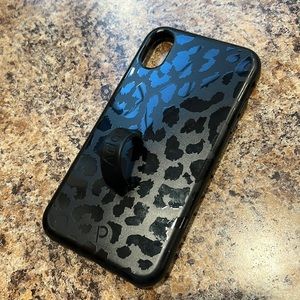 iPhone XR loopy case